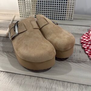 Madden NYC buckle platform clogs